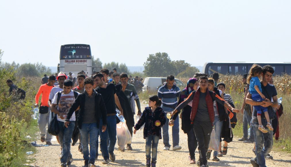 Réfugiés syriens passant la frontière entre la Serbie et la Croatie © Istock / Ana Silva