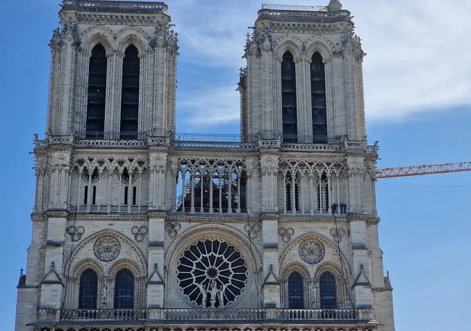 Notre-Dame de Paris ©Tom Corser, CC BY-SA 3.0 via Wikimedia Commons