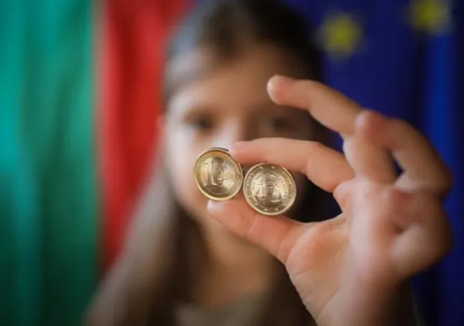 KEYSTONE - VALENTINA PETROVA