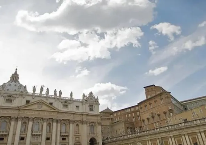 Rome assouplit-elle sa pastorale par rapport aux personnes LGBT+?