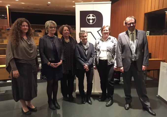 De gauche à droite: Katrin Bardet, Thérèse Chamartin, Monique Johner, Franziska Grau Salvisberg, Anne-Élisabeth Nobs, Pierre-Philippe Blaser LV