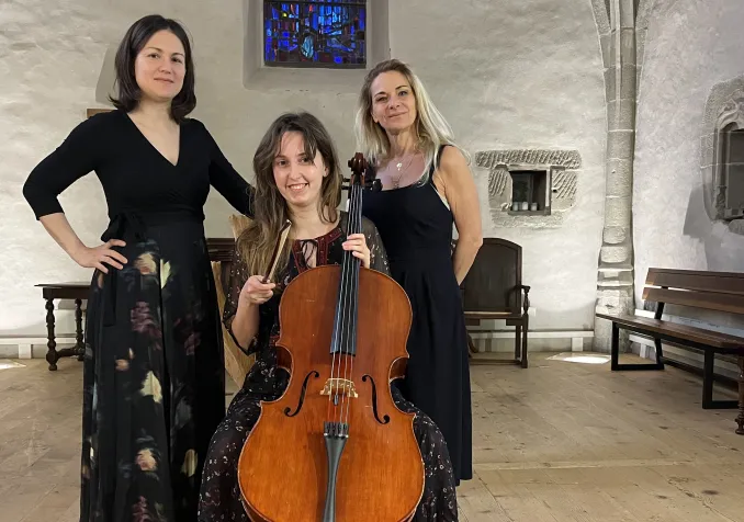 De gauche à droite: Oriane Joubert, Viviane Urio et Vanessa Trüb. ©Gabrielle Desarzens