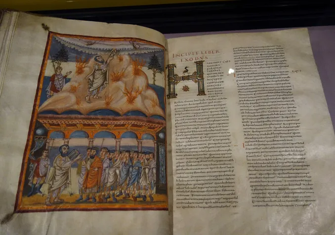 ©Daderot, CC0, Wikimedia Commons La Bible de Moutier-Granval