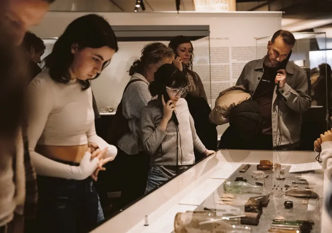 Exposition "Dans les camps. Archéologie de l’enfermement" au Laténium ©Laténium, Guillaume Perret