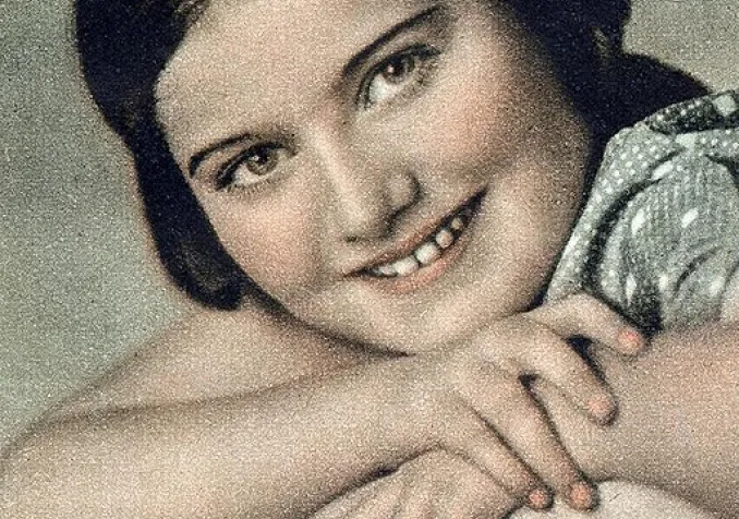 Renia Spiegel © Wikimedia Commons/Public Domain