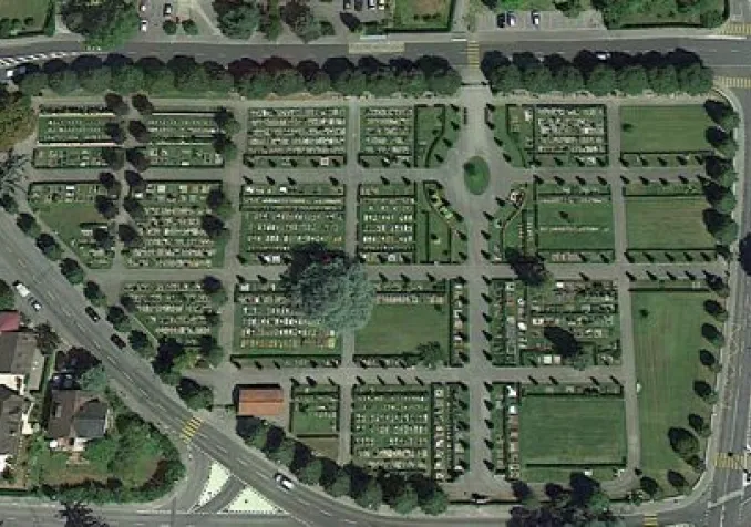 Vue aérienne (Google Earth) du cimetière de Pully ©Lesmarges.net/Creative Commons BY-NC-SA