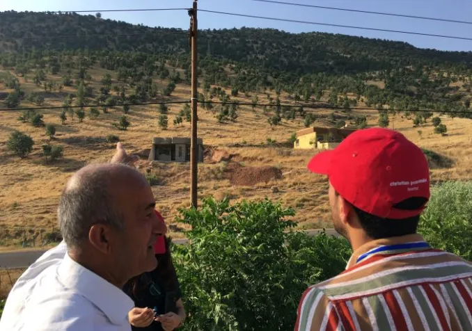 Visite dans les montagnes kurdes et la zone de bombardements