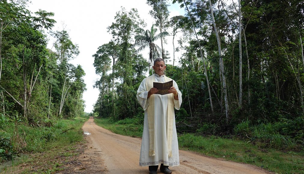 ©Jean-Claude Gerez / Un synode pour lʹAmazonie en feu