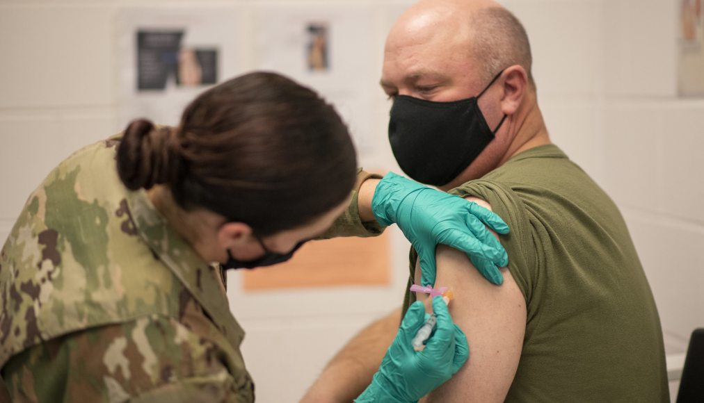 Etats-Unis: l’archevêque en charge des armées défend les militaires qui refusent la vaccination / ©Flikr/U.S. Army National Guard/Cpl. Kristina Kranz