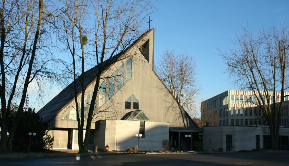 L’église catholique préfabriquée Bruder Klaus, à Volketswil, dans le canton de Zurich, a été construite en 1969 et rénovée en 2001. / © Charly Bernasconi CC(by-sa) 