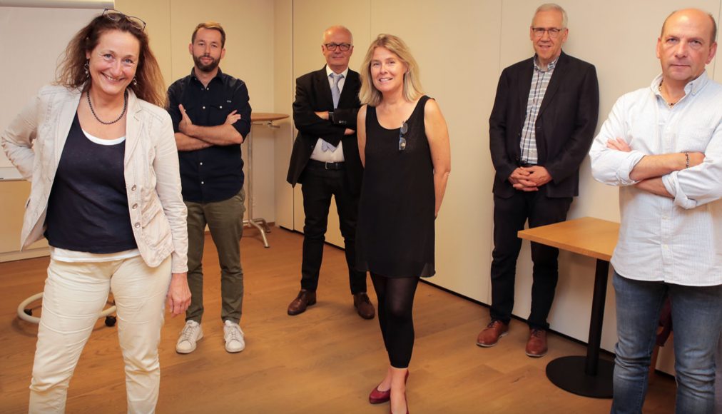 Des membres de RTSreligion: (de g. à d.) Carole Pirker, Pierre Pistoletti, Michel Kocher, Gabrielle Desarzens, Bernard Litzler et Cyril Dépraz Des membres de RTSreligion: (de g. à d.) Carole Pirker, Pierre Pistoletti, Michel Kocher, Gabrielle Desarzens, Bernard Litzler et Cyril Dépraz / Bernard Hallet, Cath.ch