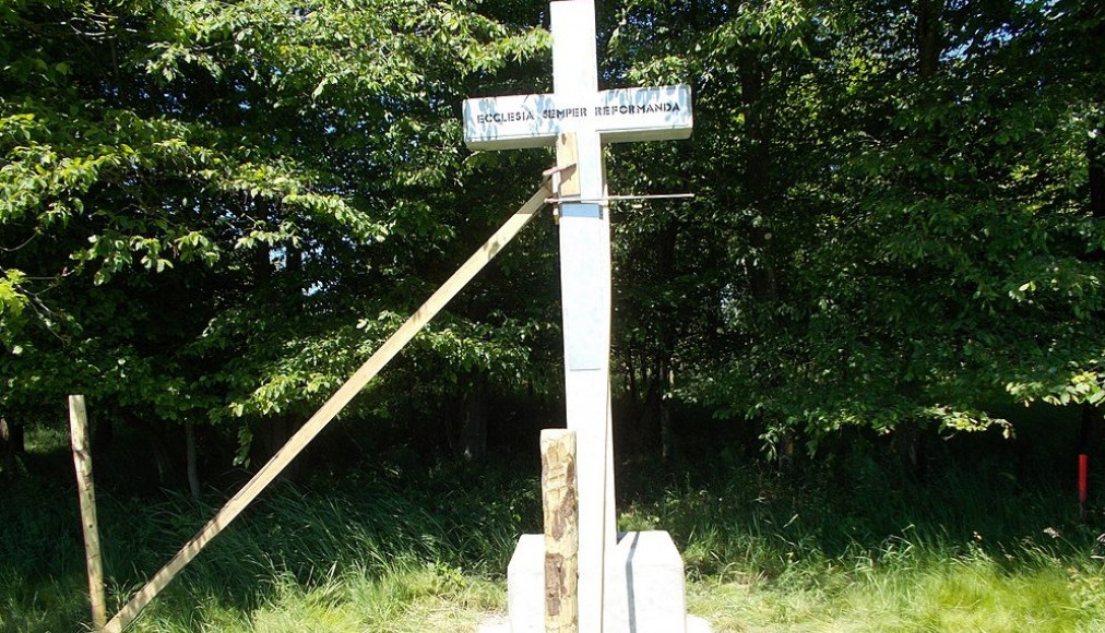 Une croix à Aalen, Baden-Württemburg (Allemagne) avec l'inscription "Ecclesia semper reformanda" Une croix à Aalen, Baden-Württemburg (Allemagne) avec l'inscription "Ecclesia semper reformanda" / ©Aalen1, CC0, via Wikimedia Commons
