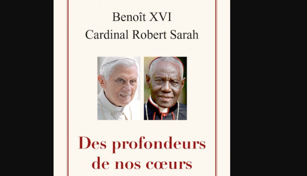&quot;Des profondeurs de nos coeurs&quot; par le Benoît XVI et le cardinal Robert Sarah / ©Editions Fayard