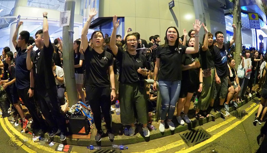 Les chrétiens hongkongais chantent &quot;Sing Hallelujah to the Lord&quot; lors des manifestations de 2019 / ©Flikr/Etan Liam