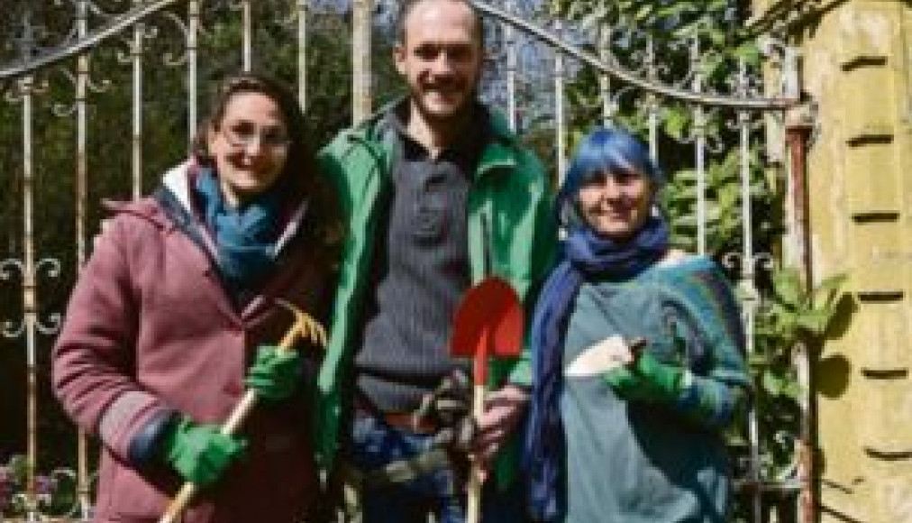 Marie-Fleur Baeriswyl, Marc Caverzasio et Catherine Neumann pilotent ensemble le programme Ouvre ton Jardin / ©Alain Grosclaude