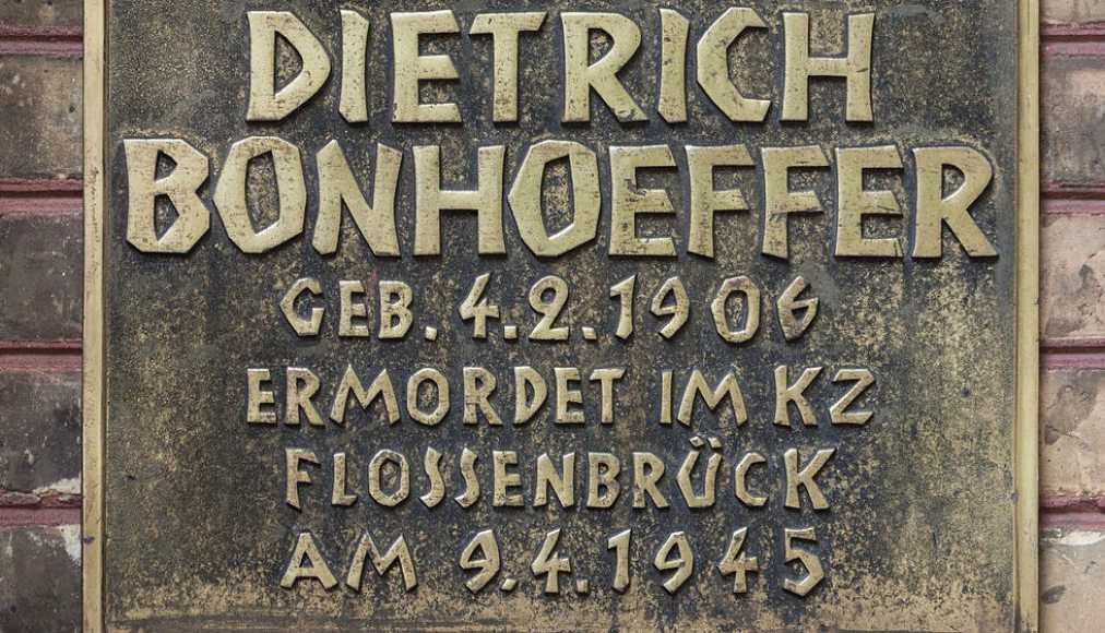 Plaque commémorative pour Dietrich Bonhoeffer Plaque commémorative pour Dietrich Bonhoeffer / ©WIkimedia Commons/Ansgar Koreng/CC0
