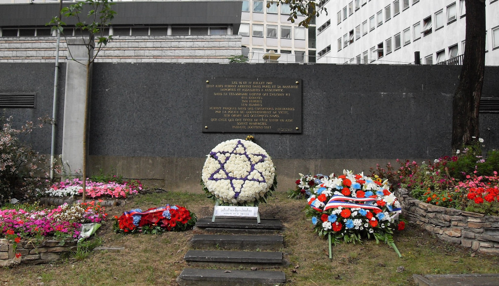 Jardin du souvenir commémorant la Rafle du Vél&#039; d&#039;Hiv à Paris en juillet 1942 / ©Djampa, CC BY-SA 4.0, Wikimedia Commons