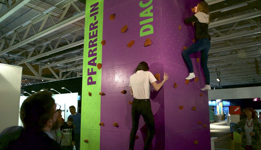 Le clocher de l&#039;EERF est visible de loin au salon Start! / ©Max Idje