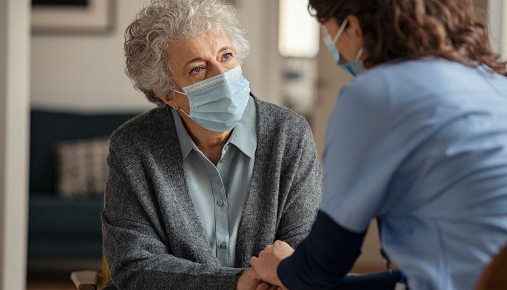 Malgré les masques, la distance et la peur du virus… cette période a également contribué à renforcer les liens. Malgré les masques, la distance et la peur du virus… cette période a également contribué à renforcer les liens. / ©iiStock/Ridofranz