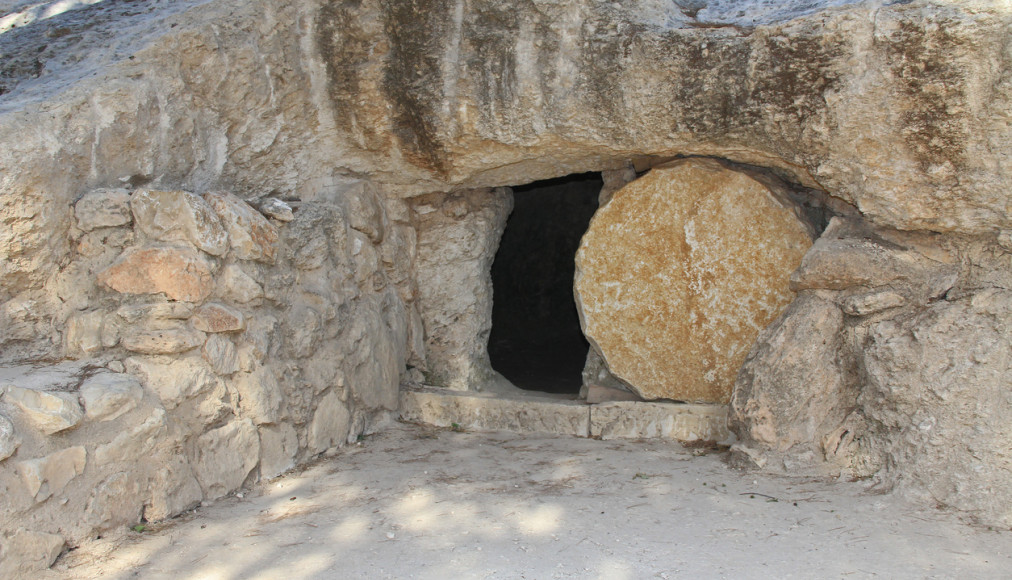 Quand le Christ nous invite dans un tombeau / © iStock