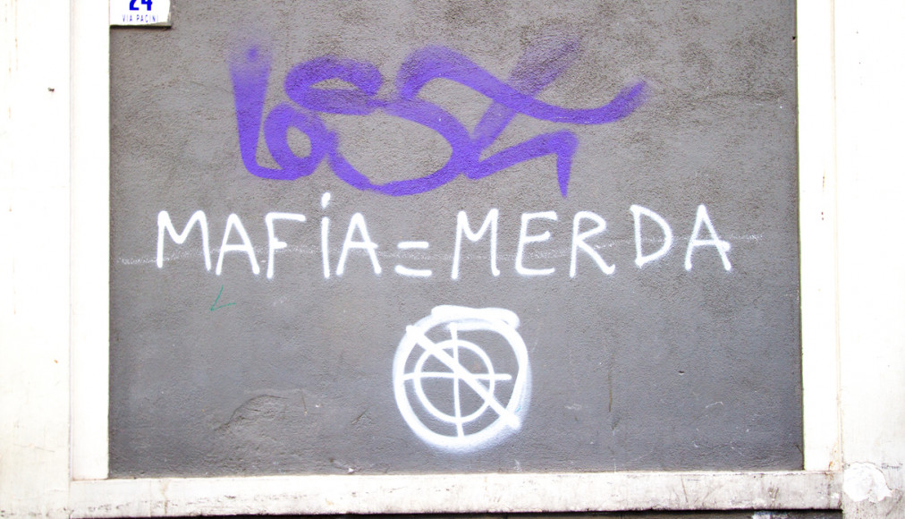 Graffiti anti-mafia à Catania en Sicile Graffiti anti-mafia à Catania en Sicile / ©iStock/Jann Huizenga