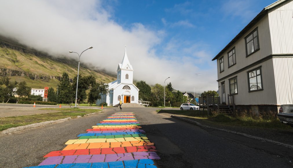 Refuse de célébrer un mariage homosexuel? «Les ministres du culte de droit public se voient exposés à un risque de responsabilité pénale» Refuse de célébrer un mariage homosexuel? «Les ministres du culte de droit public se voient exposés à un risque de responsabilité pénale» / IStock