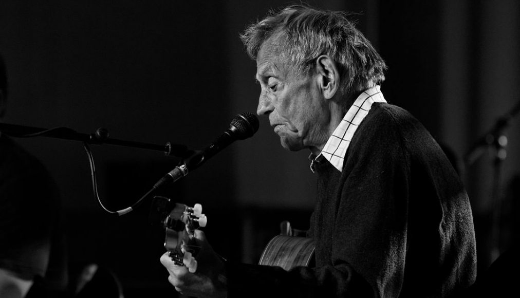 Graeme Allwright en concert le 28 juillet, Festival de Cornouaille 2012 Graeme Allwright en concert le 28 juillet, Festival de Cornouaille 2012 / Graeme Allwright en concert en 2012