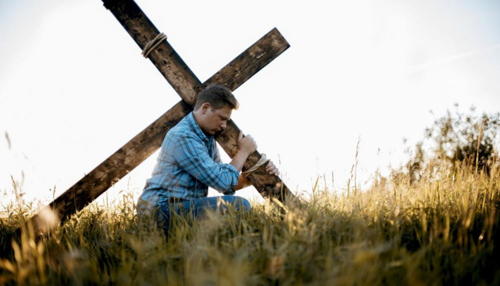 Que crucifier en soi? Que crucifier en soi? / Porter sa croix à la suite du Christ