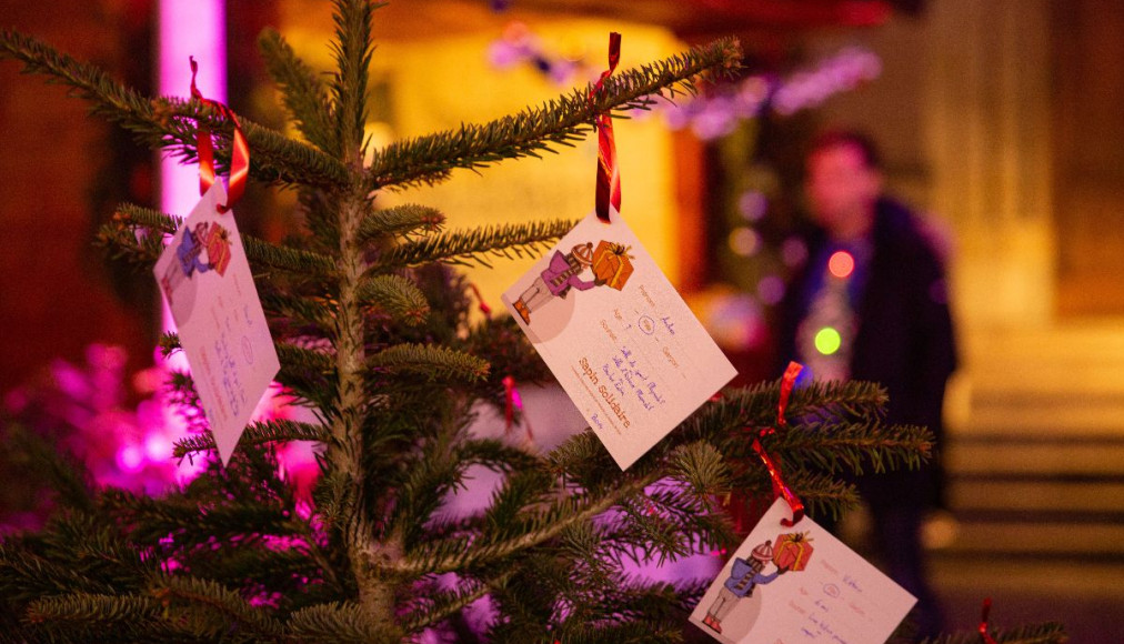 Plus de 2000 cadeaux ont été distribués. (Photo: © Stéphane Ma) / Plus de 2000 cadeaux ont été distribués. (Photo: © Stéphane Ma)