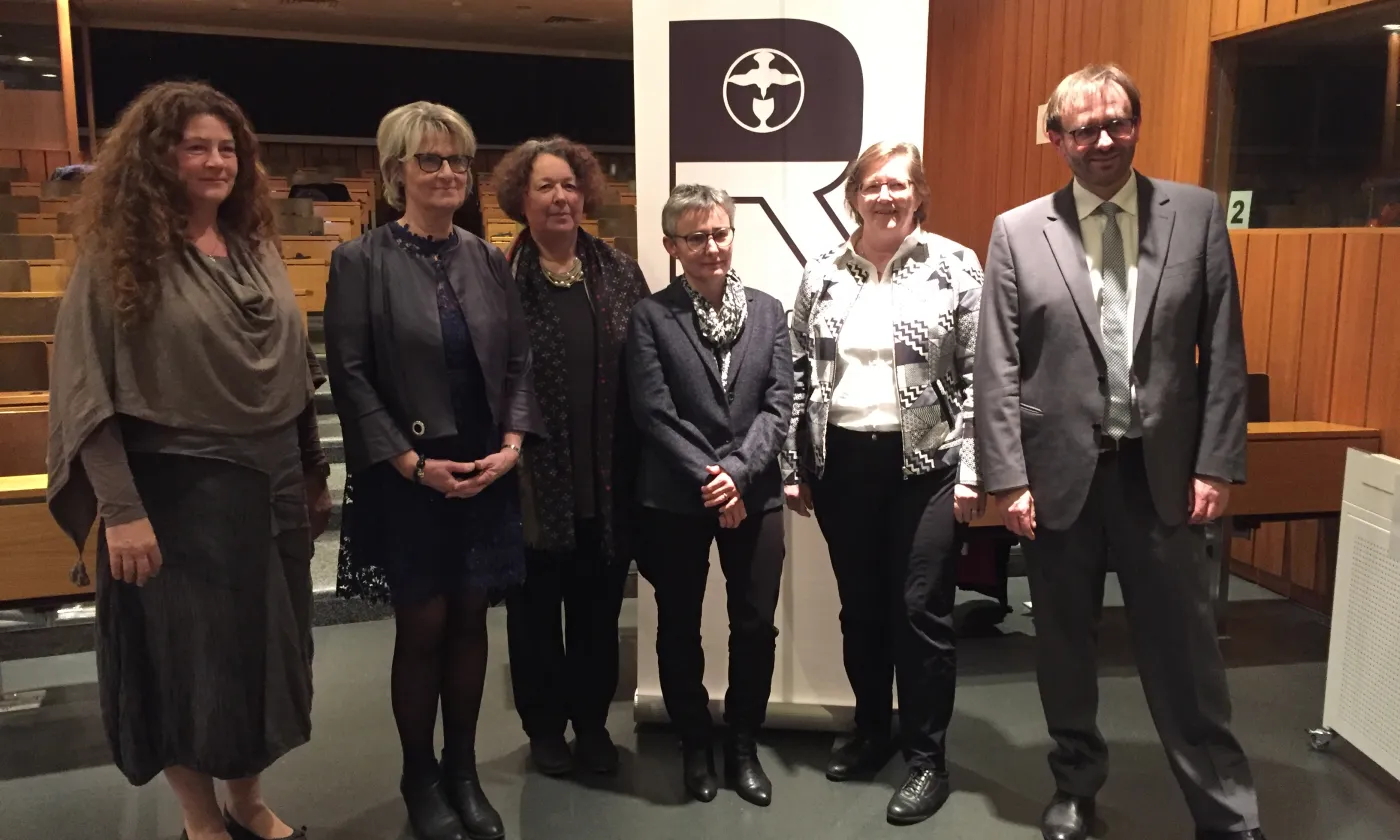 De gauche à droite: Katrin Bardet, Thérèse Chamartin, Monique Johner, Franziska Grau Salvisberg, Anne-Élisabeth Nobs, Pierre-Philippe Blaser LV