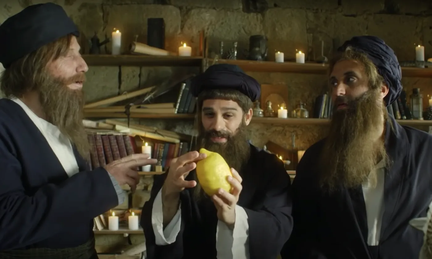 la série israélienne «The Jews are Coming», co-écrite par une Bernoise d’origine, suscite la colère de l’establishment religieux. Capture d'écran YouTube