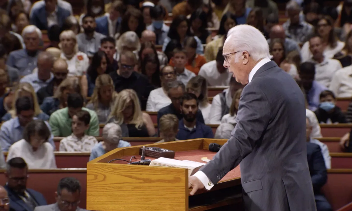 ©RNS/Grace Community Church