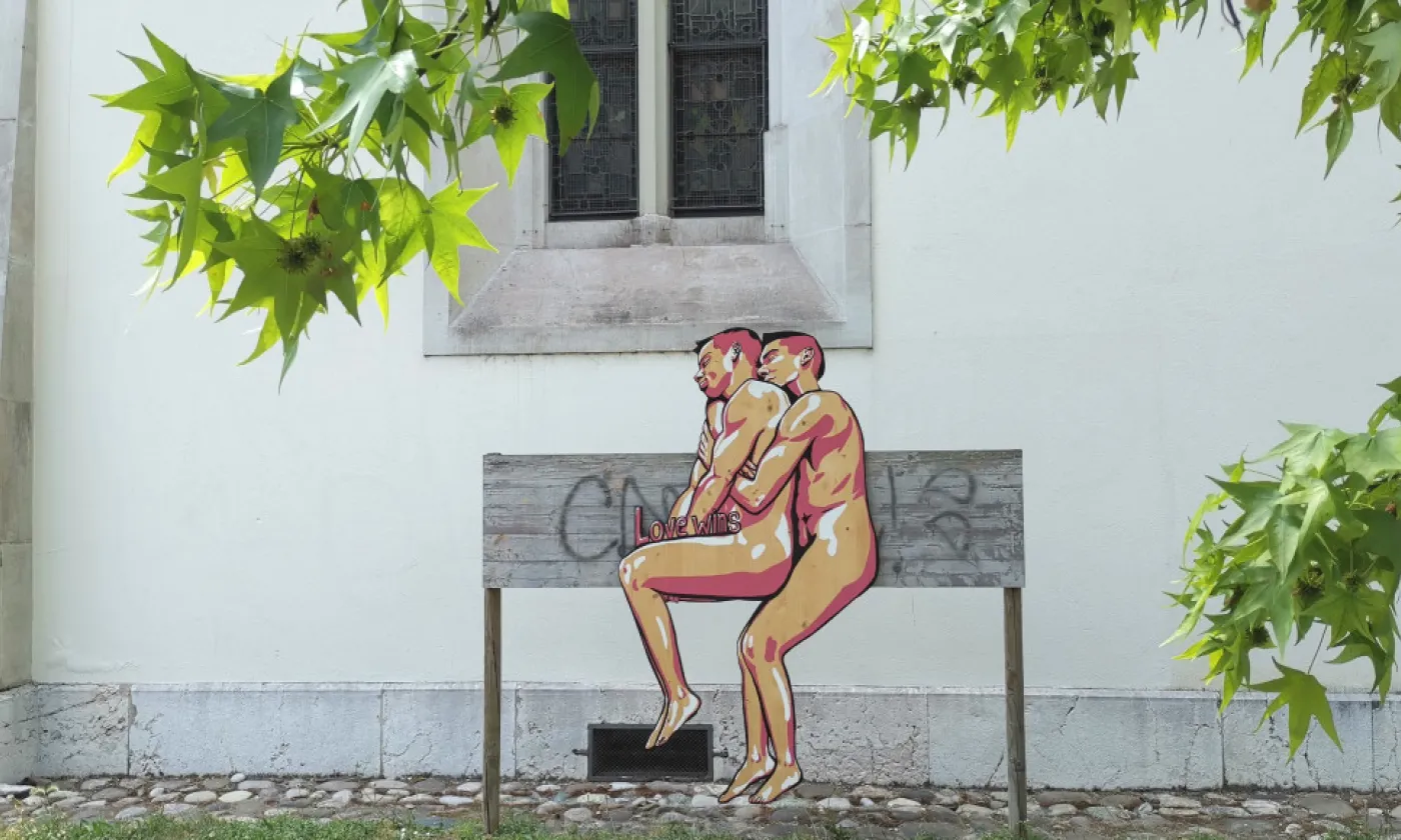 Peinture réalisée sur le temple de Plainpalais en amont de la Pride 2023. DR