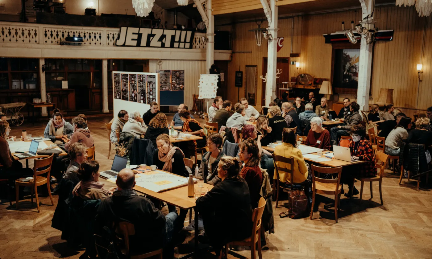 Une journée de réseautage a notamment été organisée dans le cadre de l’Eglise Refbejuso. © Tobias Grimm, Atelier Beaufort