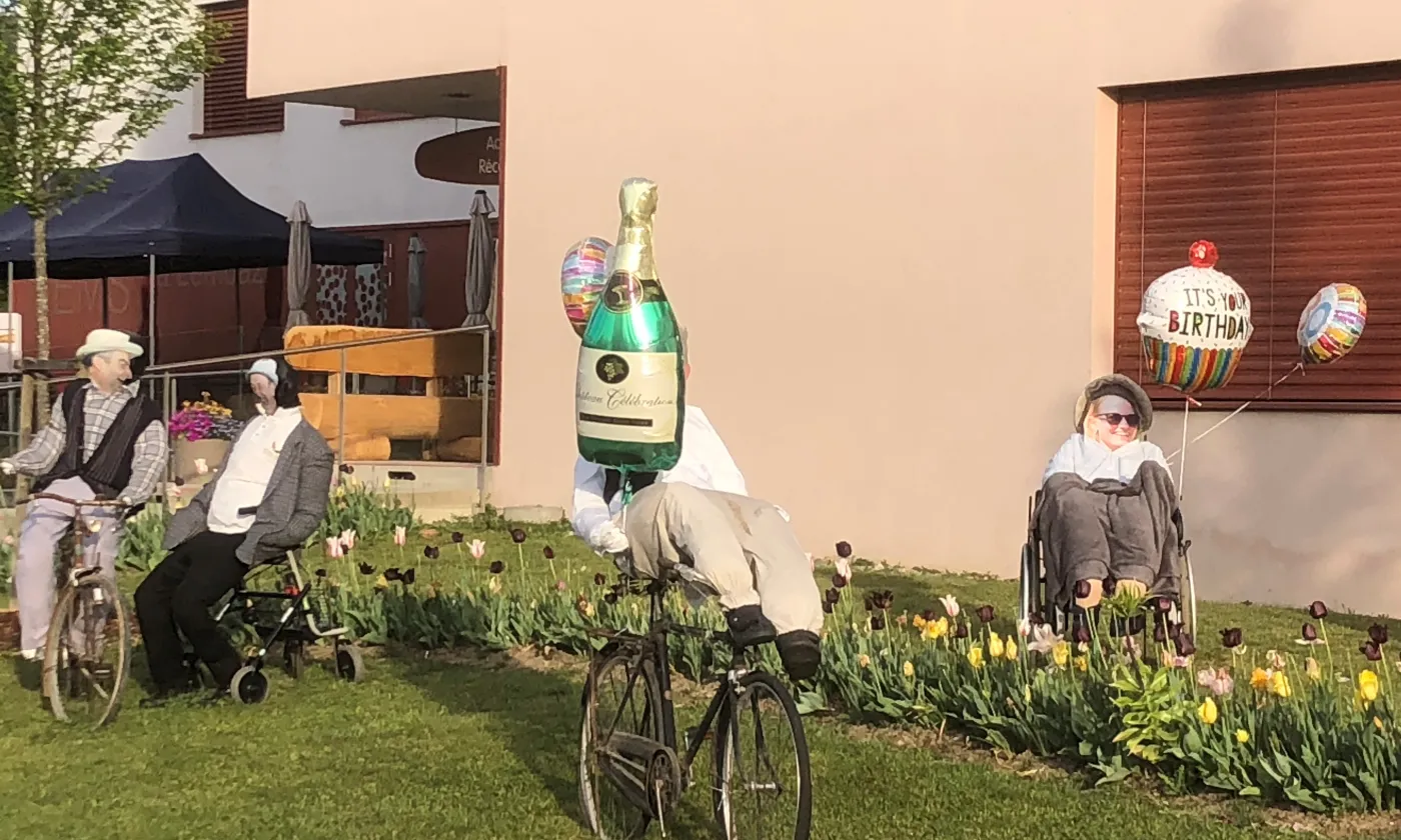 L’EMS de La Lembaz décoré à l’occasion du passage du Tour de Romandie à Granges-Marnand. ©DR