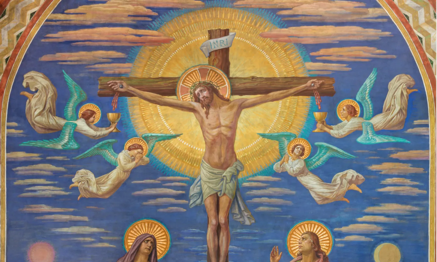 La fresque de la crucifixion à l'église Herz Jesus (Berlin) de Friedrich Stummel et Karl Wenzel IStock