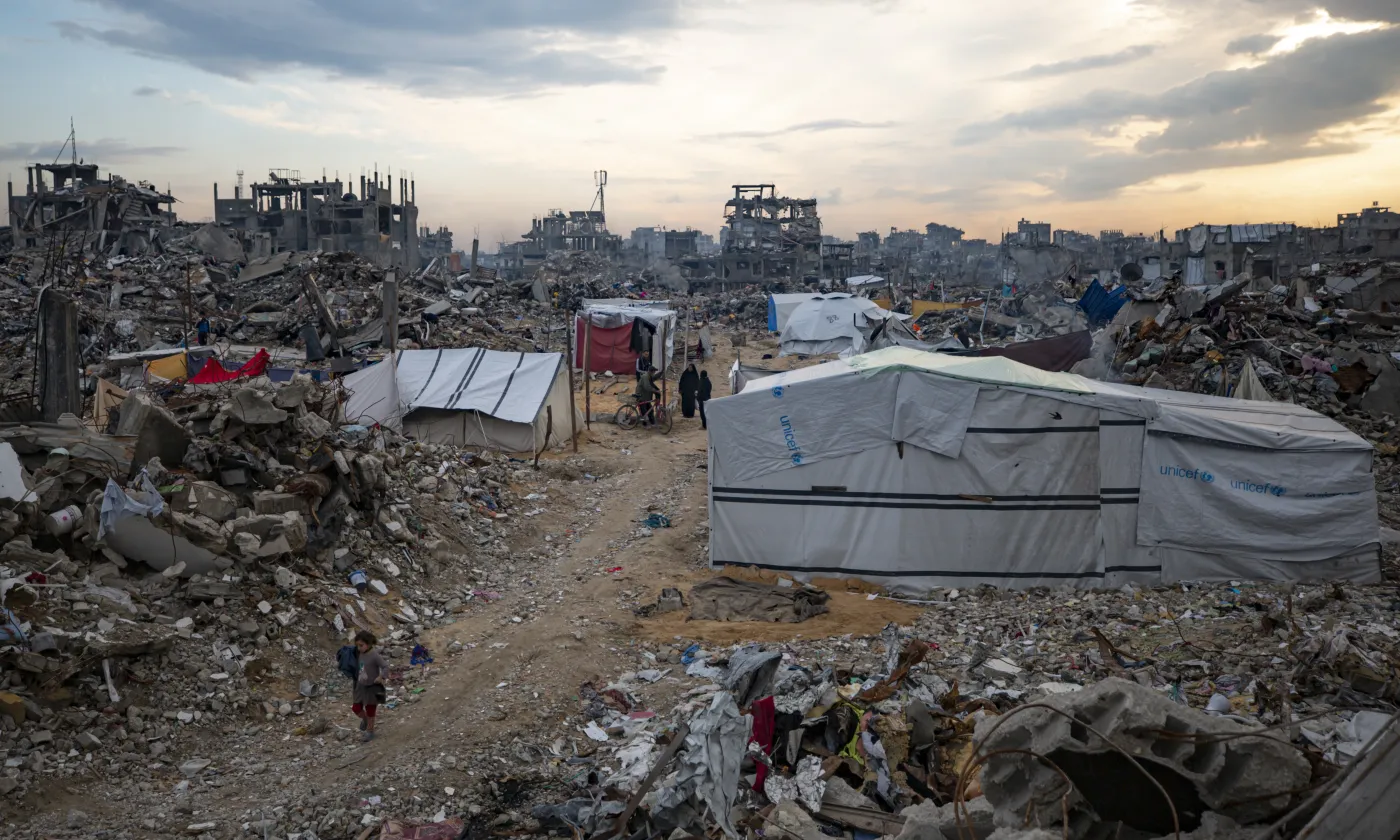 Alors que des voix chrétiennes palestiniennes dénoncent le silence des Églises occidentales sur la guerre à Gaza, les institutions réformées de Suisse romande communiquent prudemment, malgré les demandes répétées de paroissiens. Keystone