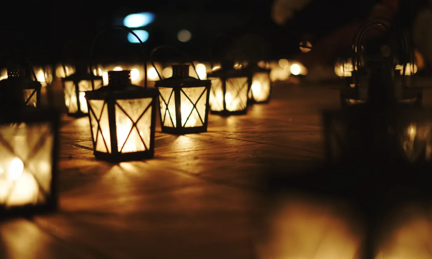 Ce que nous célébrons à Noël, c’est que cette histoire de Pâques vient s’installer dans nos propres histoires. Elle vient comme les illuminer de l’intérieur: là où nous butons contre nos fragilités et des impasses, une autre histoire commence à se dire. ©iStock