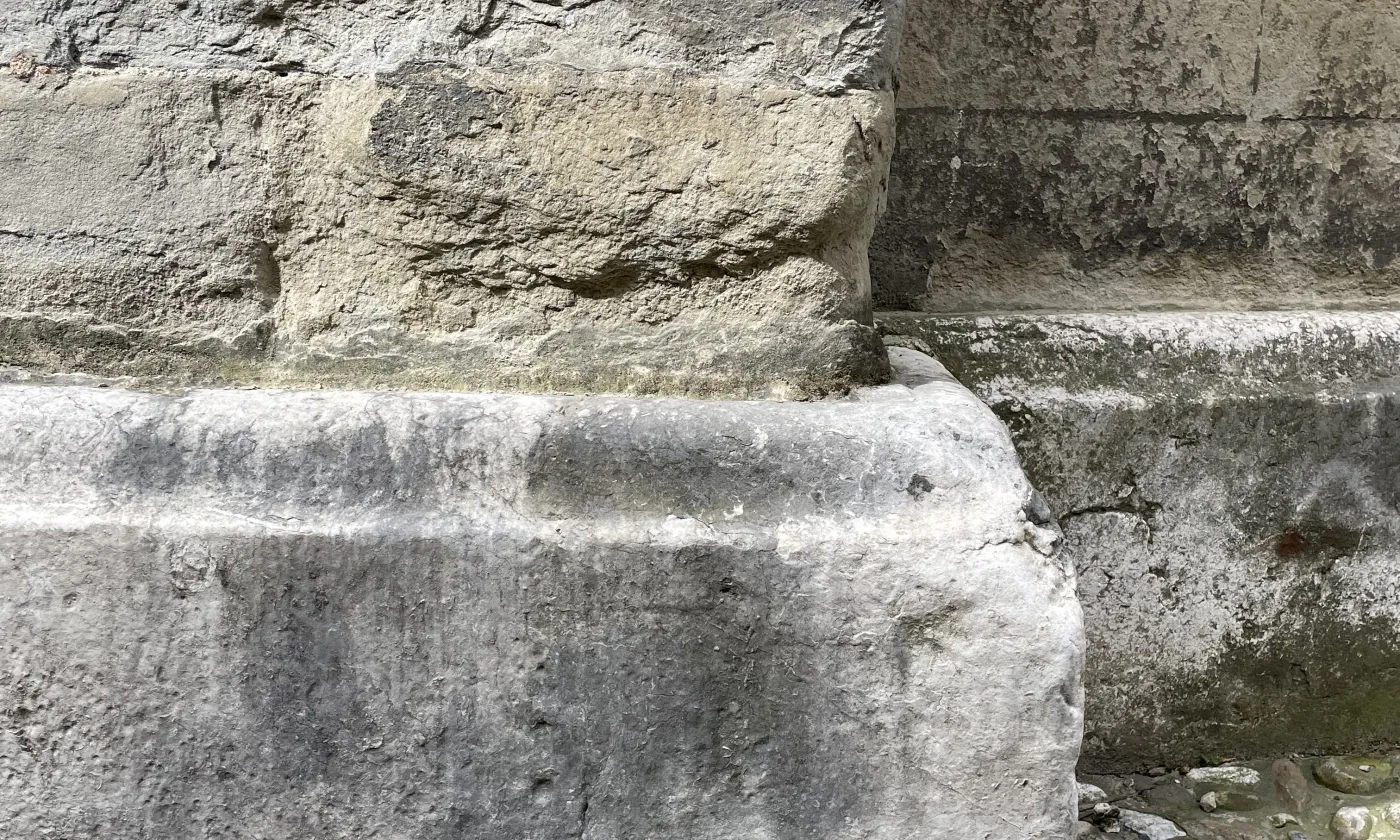 pierre angulaire ©vrochat, cathédrale de Lausanne