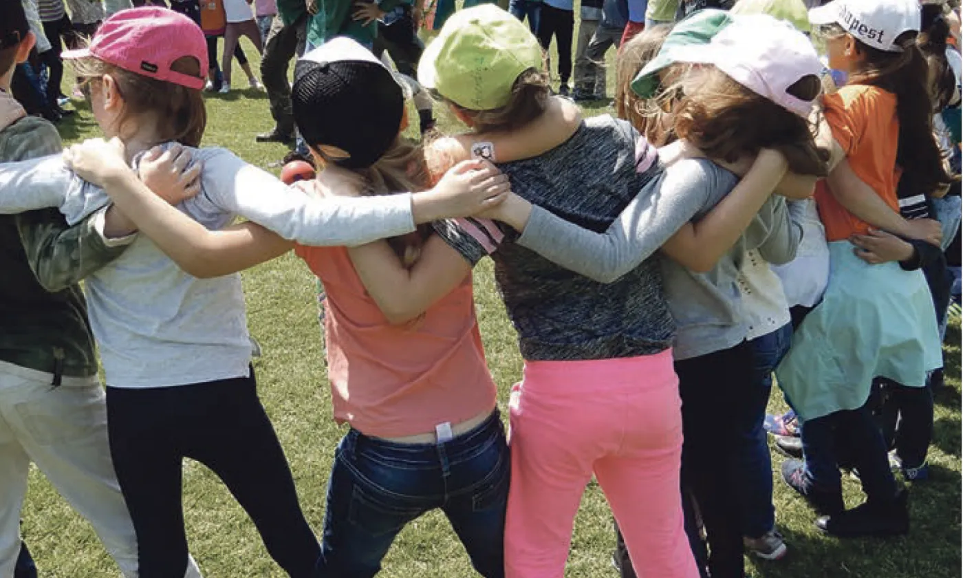 Ronde d’enfants lors de la fête régionale du 5 mai 2018 à Ependes. © Anne-Christine Rapin