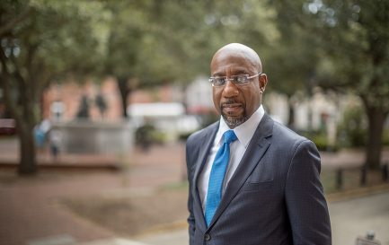 Candidat démocrate au Sénat américain, Raphael Warnock / ©Raphael Warnock, Public domain, via Wikimedia Commons