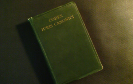 Le code de Droit canonique / ©Tbook., CC BY-SA 2.5 Wikimedia Commons