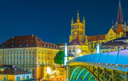 Lausanne, Genève, Fribourg, Sion: leurs cathédrales sont-elles soumises au certificat Covid? / IStock