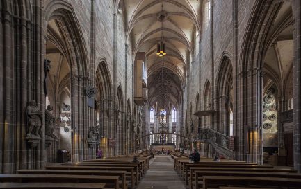 Eglise Saint-Laurent, Nuremberg, Allemagne / ©Diego Delso, CC BY-SA 3.0 Wikimedia Commons