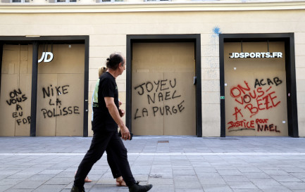 2 juillet 2023. Au lendemain des émeutes (violence urbaine, vandalisme) dans le centre ville de Marseille (Canebière, rue Paradis, Rue Saint-Ferréol, Belsunce), les stigmates sont encore visibles / Keystone