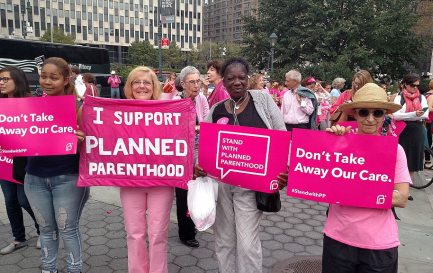 Manifestation en soutien du &quot;Planned Parenthood&quot; / ©Wikimedia Commons (The All-Nite Images / CC BY-SA 2.0)