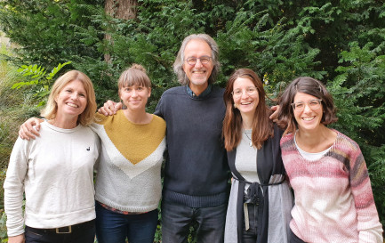 L’équipe du Laboratoire de transition intérieure: Dorothée Thévenaz Gygax, Natacha Forte, Michel Maxime Egger, Alexia Rossé, Hélène Bourban / © PPP