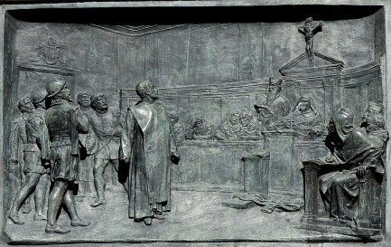 Le procès de Giordano Bruno devant le Saint-Office. Bas-relief en bronze d&#039;Ettore Ferrari (1845-1929), Campo de&#039; Fiori, Rome. / ©Domaine public/Wikimedia Commons