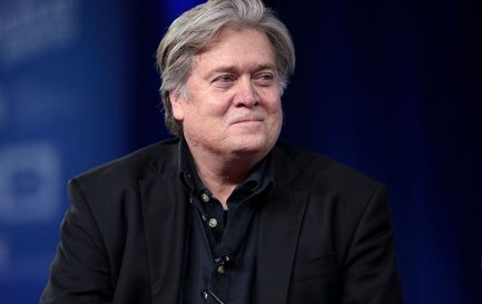 Steve Bannon / @Wikimedia Commons / Gage Skidmore / CC BY-SA 2.0