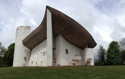 La chapelle Notre-Dame-du-Haut de Le Corbusier, à Ronchamp / ©Pixabay